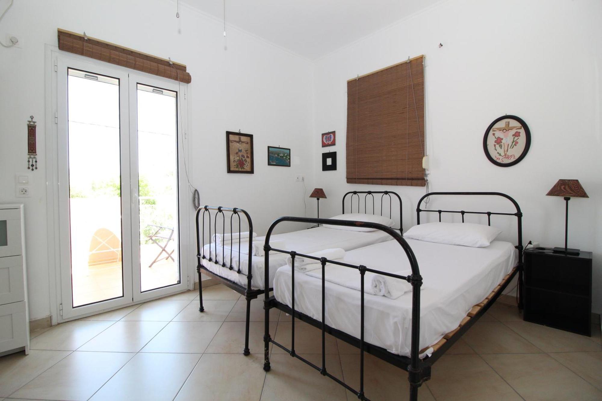 Laconian Collection Mavrovouni Beach House 기티오 외부 사진